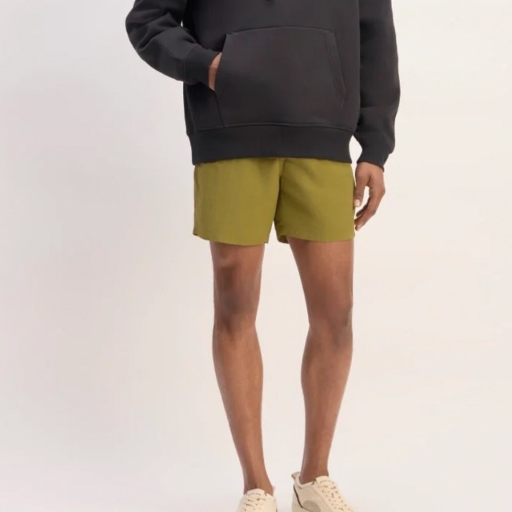 Everlane The Renew Nylon Short Green Medium